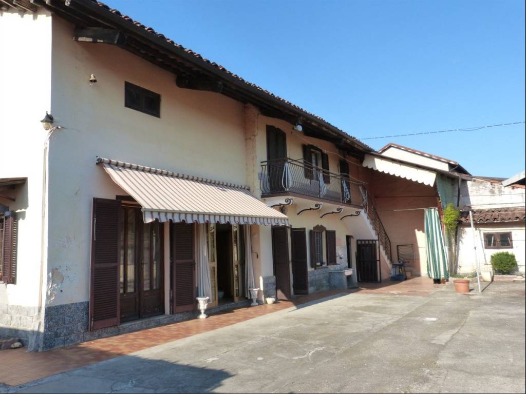 casa indipendente in vendita a Cervere in zona Montarossa
