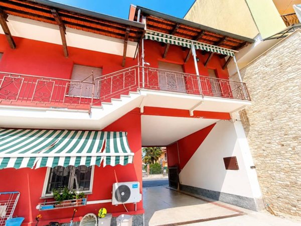 casa indipendente in vendita a Cervere in zona Grinzano