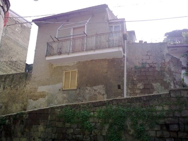 casa indipendente in vendita a Ceraso in zona Santa Barbara