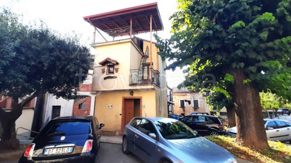 casa indipendente in vendita a Ceraso