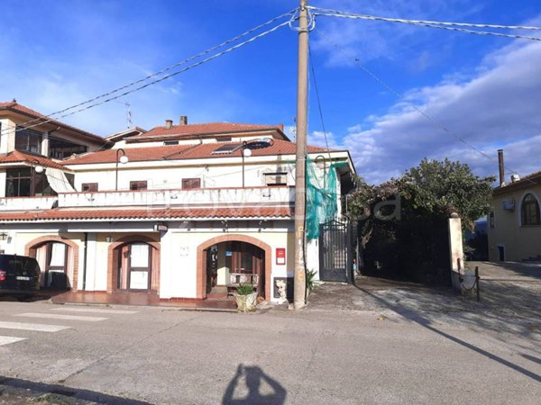 appartamento in vendita a Ceraso in zona Metoio