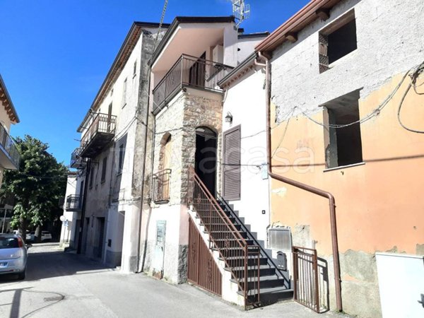 appartamento in vendita a Ceraso in zona Massascusa