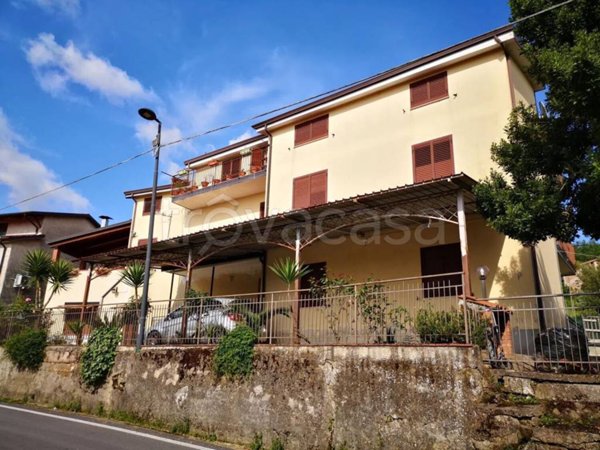 appartamento in vendita a Ceraso in zona Massascusa