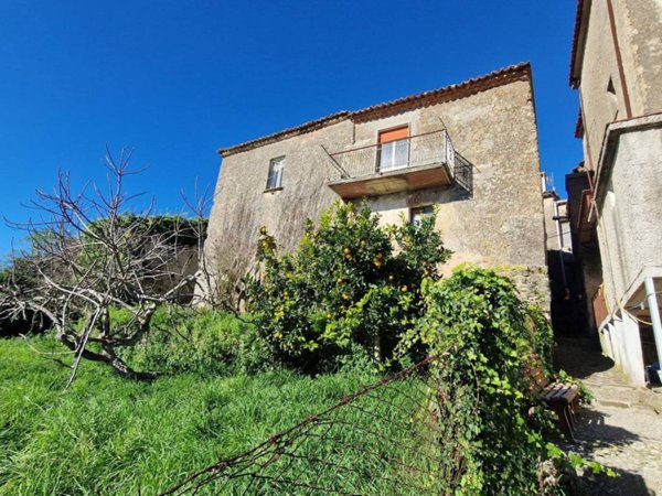 casa indipendente in vendita a Cicerale in zona Monte Cicerale