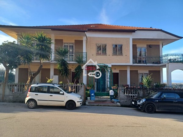 casa indipendente in vendita a Cicerale