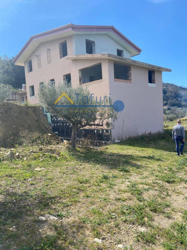 pentavano in vendita a Cicerale