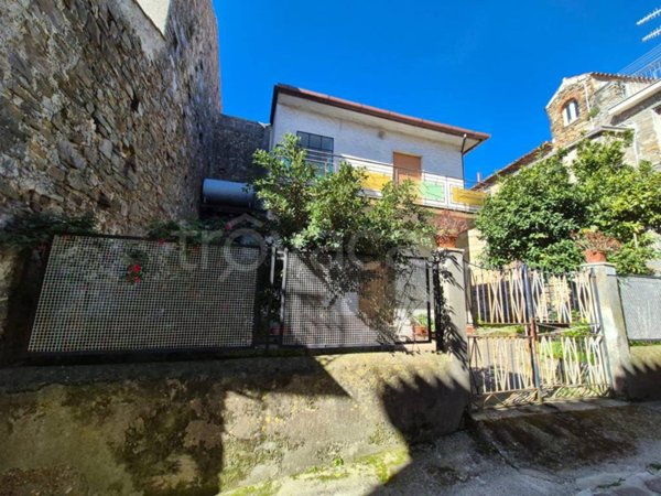 casa indipendente in vendita a Cicerale in zona Monte Cicerale