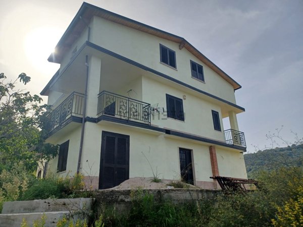 casa indipendente in vendita a Cicerale