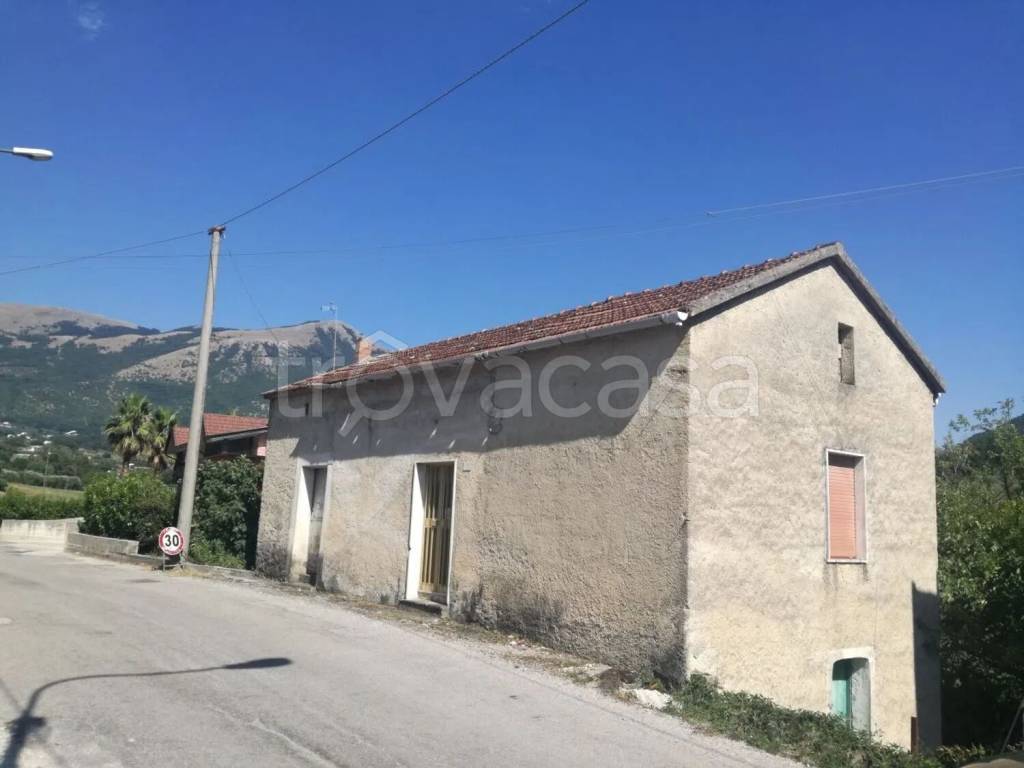casa indipendente in vendita a Colliano