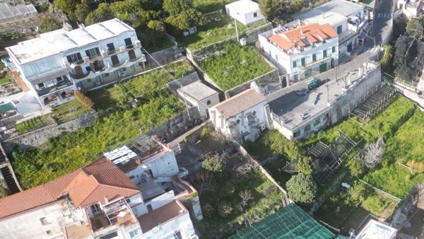 terreno edificabile in vendita a Conca dei Marini