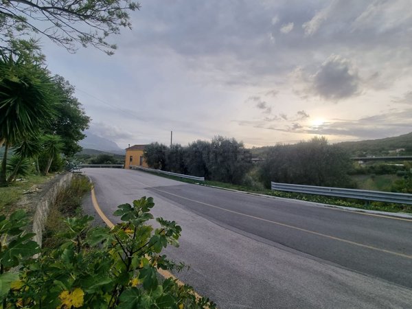 casa indipendente in vendita a Contursi Terme