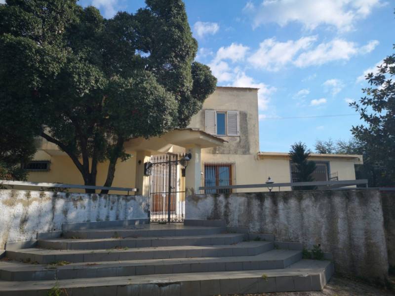 locale commerciale in vendita ad Eboli