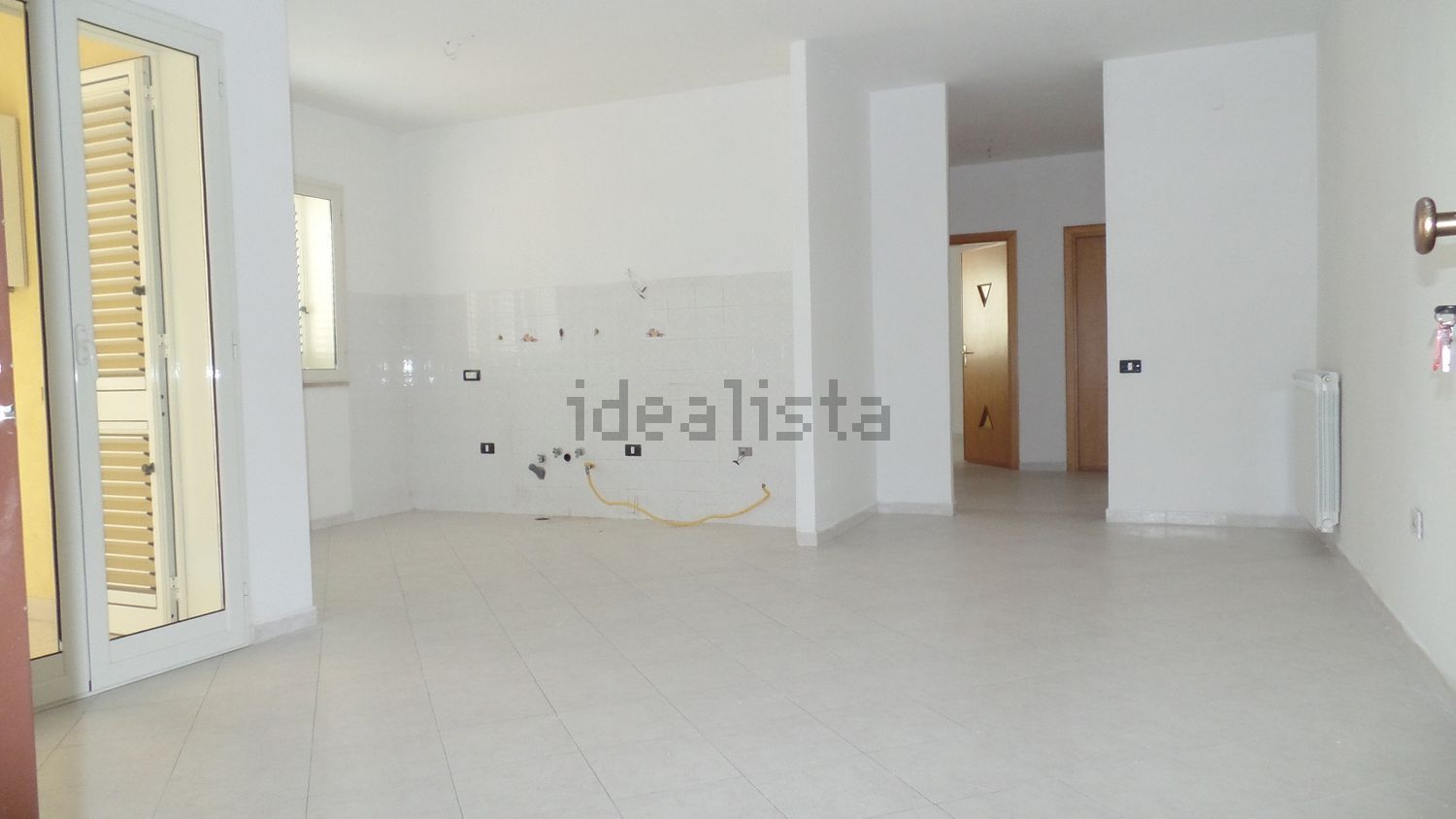 appartamento in vendita ad Eboli in zona Santa Cecilia