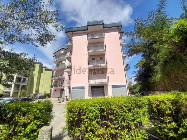 appartamento in vendita ad Eboli in zona Santa Cecilia