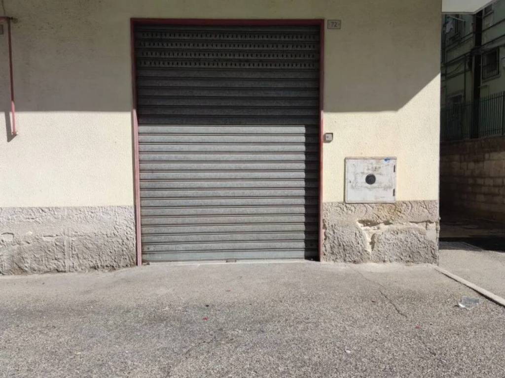 negozio in vendita ad Eboli