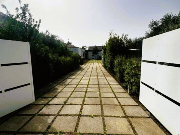 casa indipendente in vendita ad Eboli in zona Prato