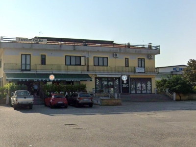 locale commerciale in vendita ad Eboli