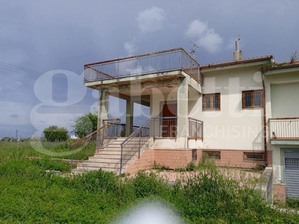 casa indipendente in vendita ad Eboli