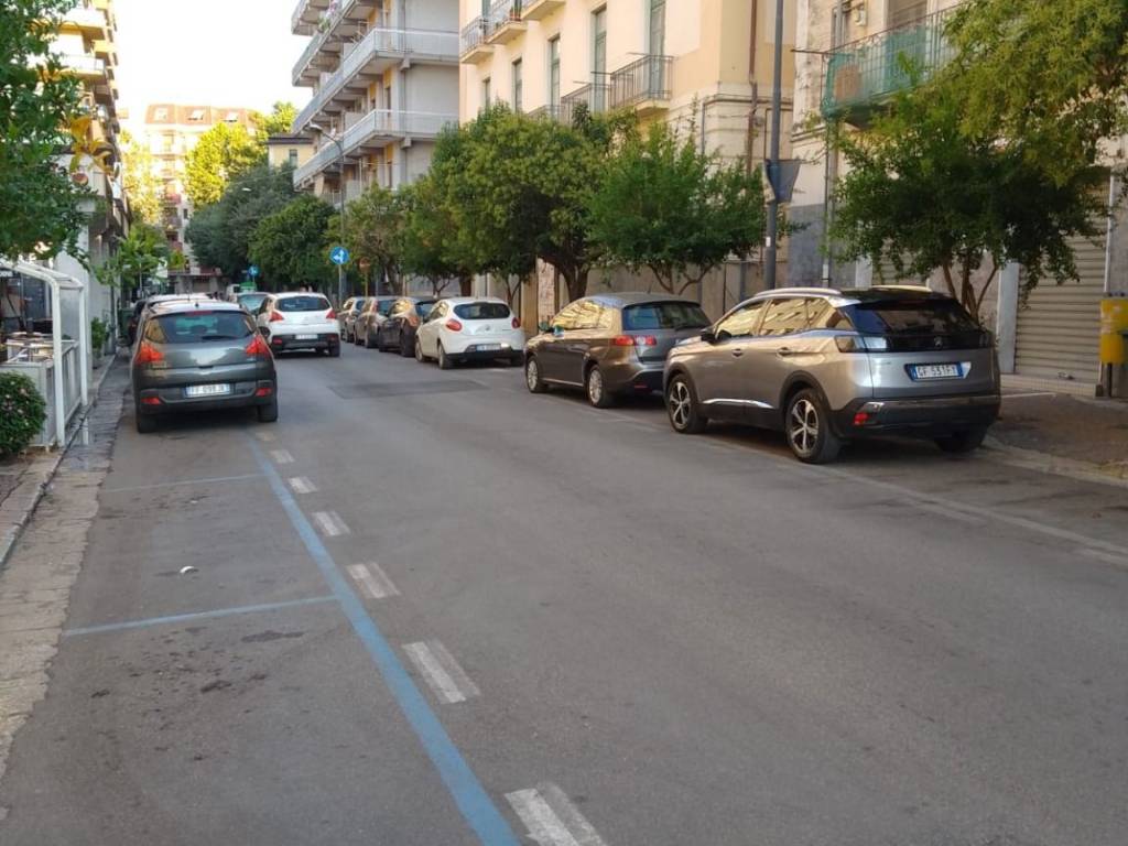 negozio in vendita ad Eboli