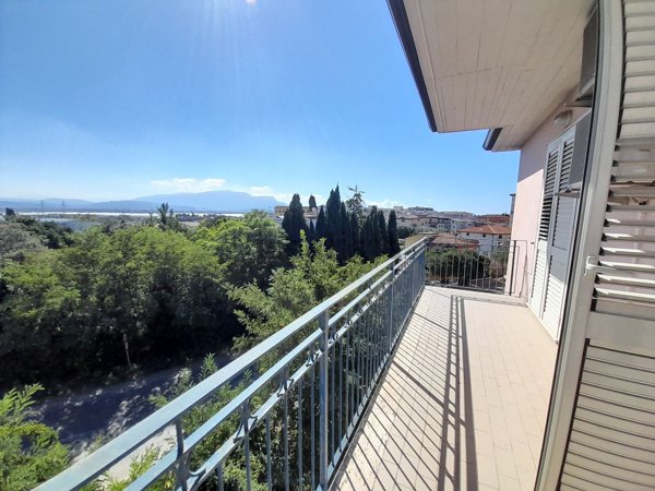 appartamento in vendita ad Eboli in zona Santa Cecilia