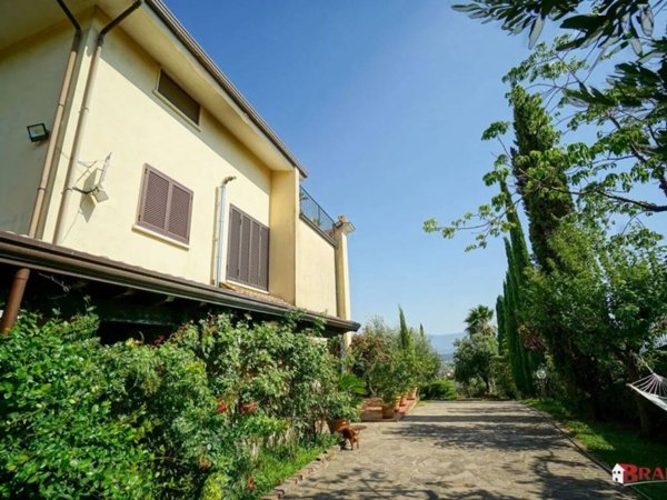 casa indipendente in vendita ad Eboli