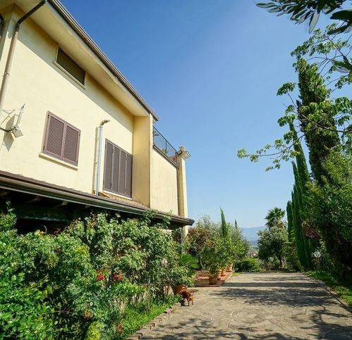 casa indipendente in vendita ad Eboli