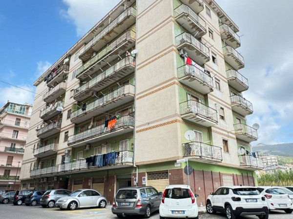 appartamento in vendita ad Eboli