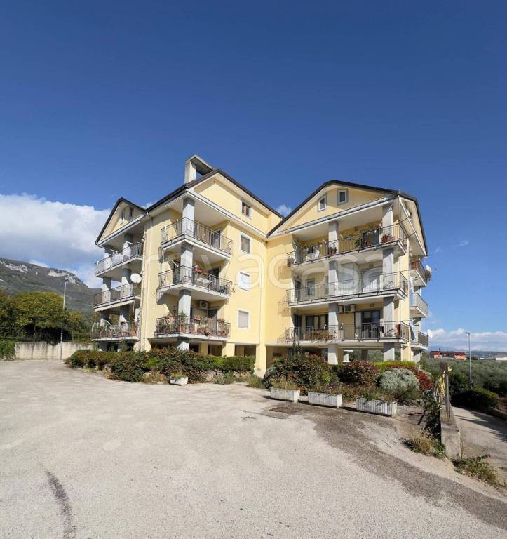 appartamento in vendita ad Eboli in zona Sant'Andrea