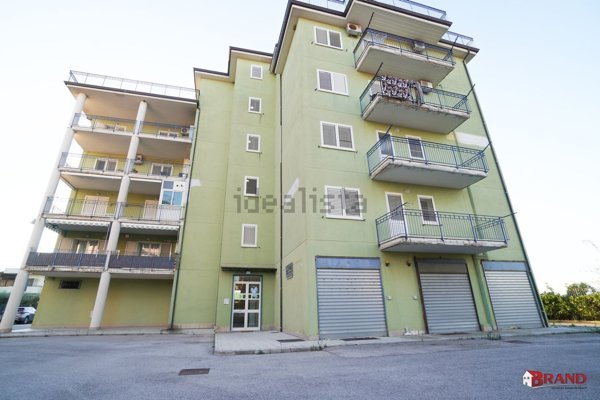 appartamento in vendita ad Eboli in zona Santa Cecilia
