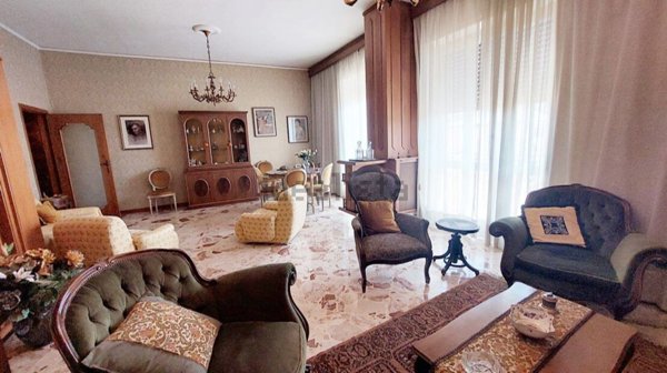 appartamento in vendita ad Eboli