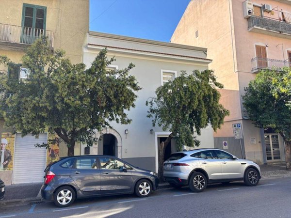 casa indipendente in vendita ad Eboli