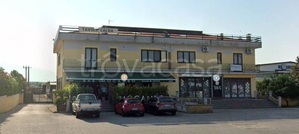 locale di sgombero in vendita ad Eboli