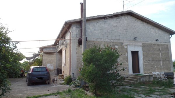 casa indipendente in vendita ad Eboli