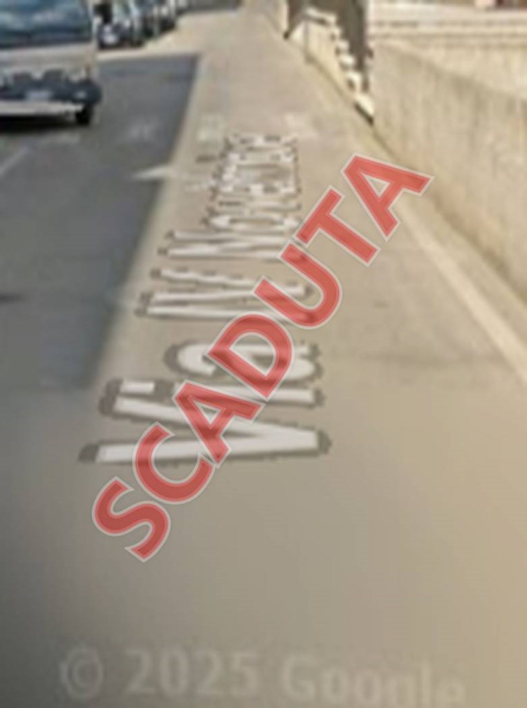 negozio in vendita ad Eboli