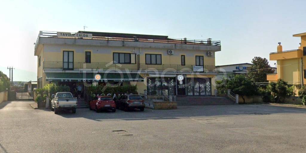 locale commerciale in vendita ad Eboli