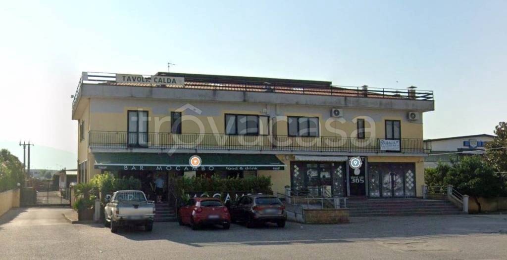 locale commerciale in vendita ad Eboli in zona Corno d'Oro