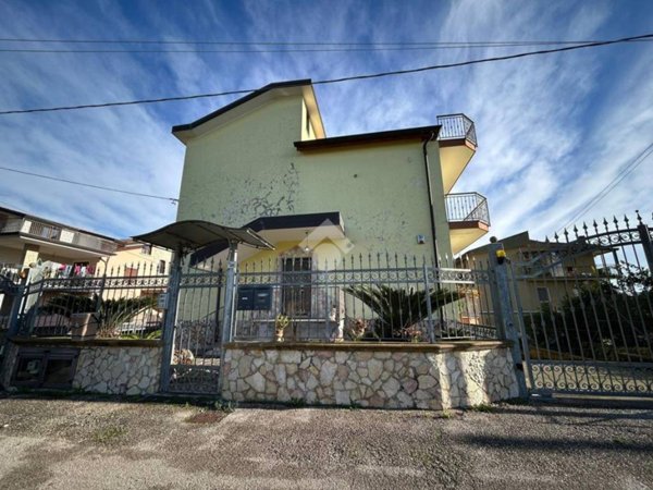 appartamento in vendita ad Eboli