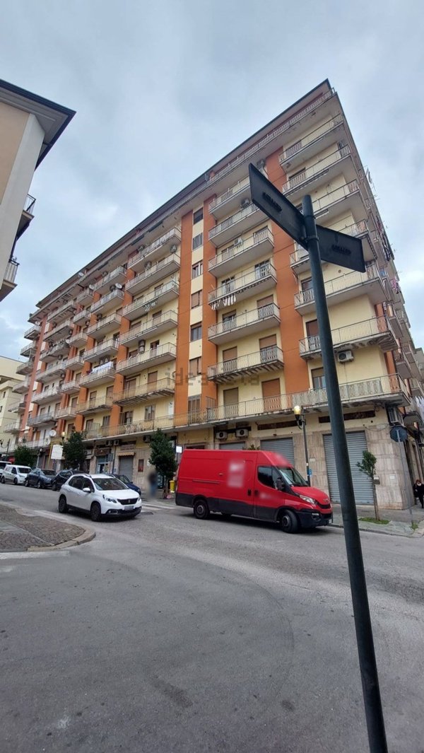 appartamento in vendita ad Eboli