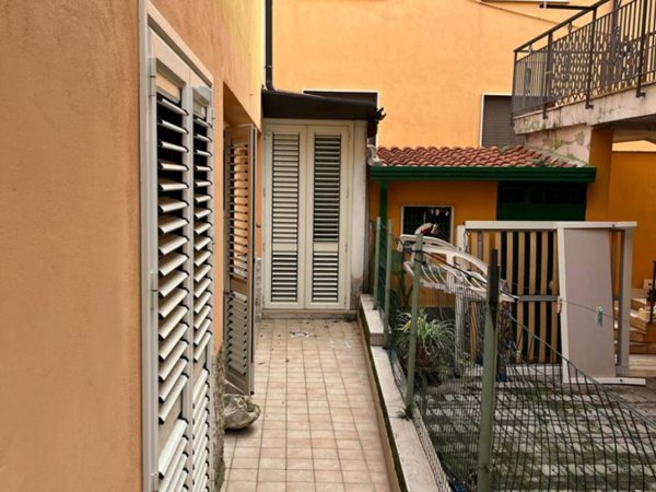 appartamento in vendita ad Eboli