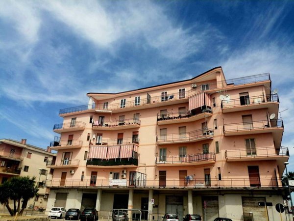 appartamento in vendita ad Eboli in zona Santa Cecilia