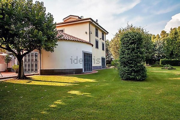 casa indipendente in vendita ad Eboli