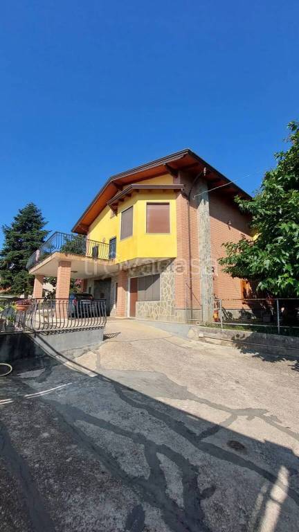 casa indipendente in vendita ad Eboli