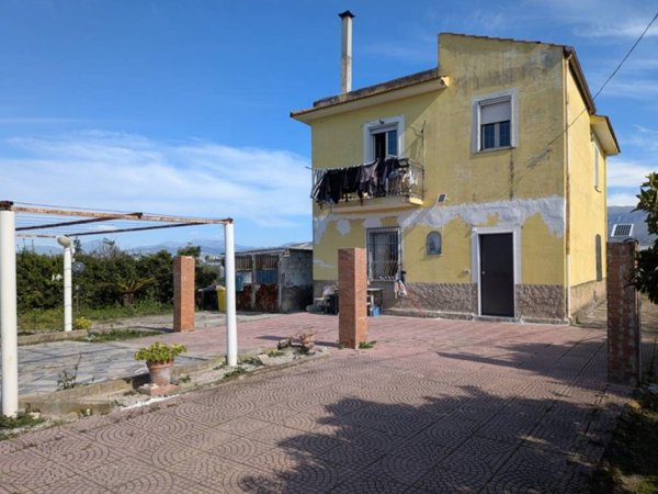 appartamento in vendita ad Eboli