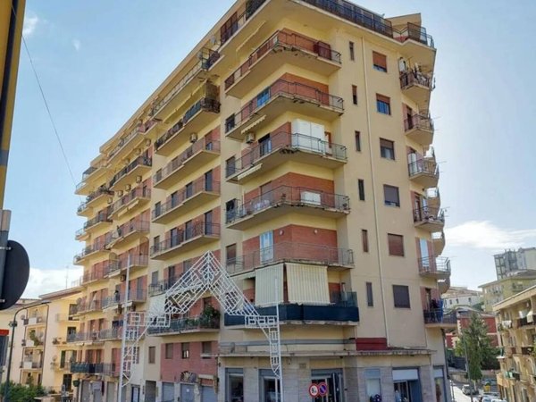 appartamento in vendita ad Eboli