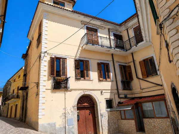 appartamento in vendita ad Eboli