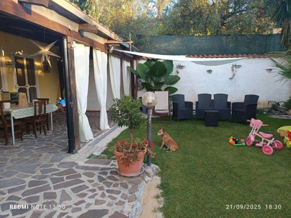 casa indipendente in vendita ad Eboli
