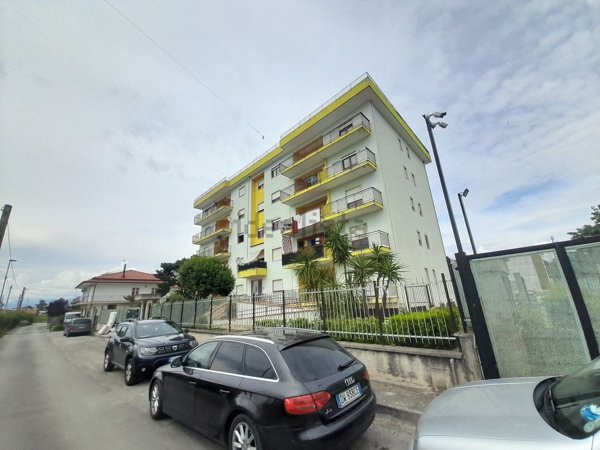 appartamento in vendita ad Eboli in zona Santa Cecilia