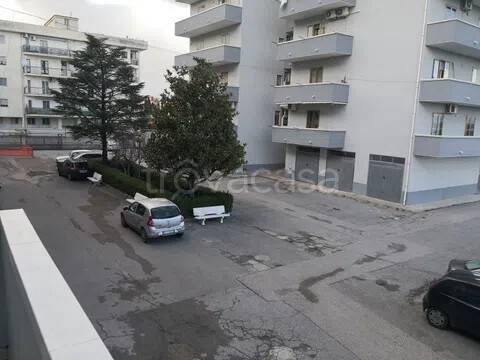 appartamento in vendita ad Eboli in zona Santa Cecilia