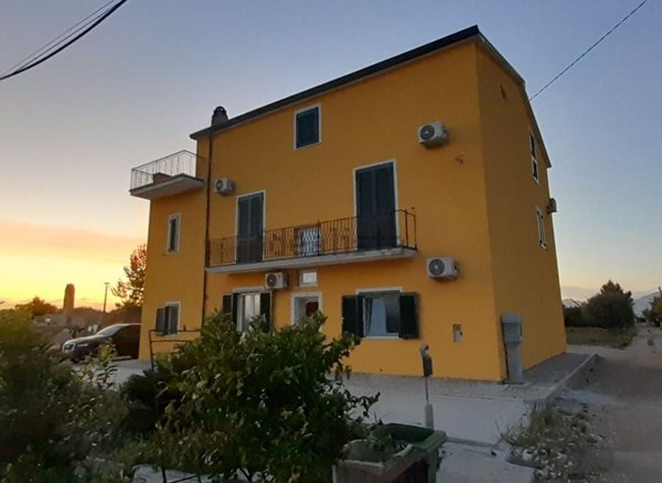 appartamento in vendita ad Eboli in zona Santa Cecilia
