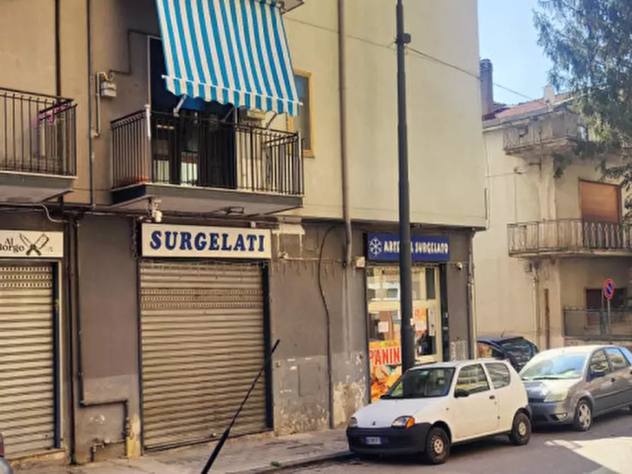 negozio in vendita ad Eboli